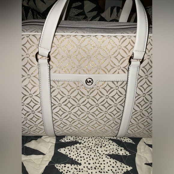 NWT Michael Kors • Jet Set Travel XL Metallic Logo Jaquard (light cream) - Picture 11 of 15